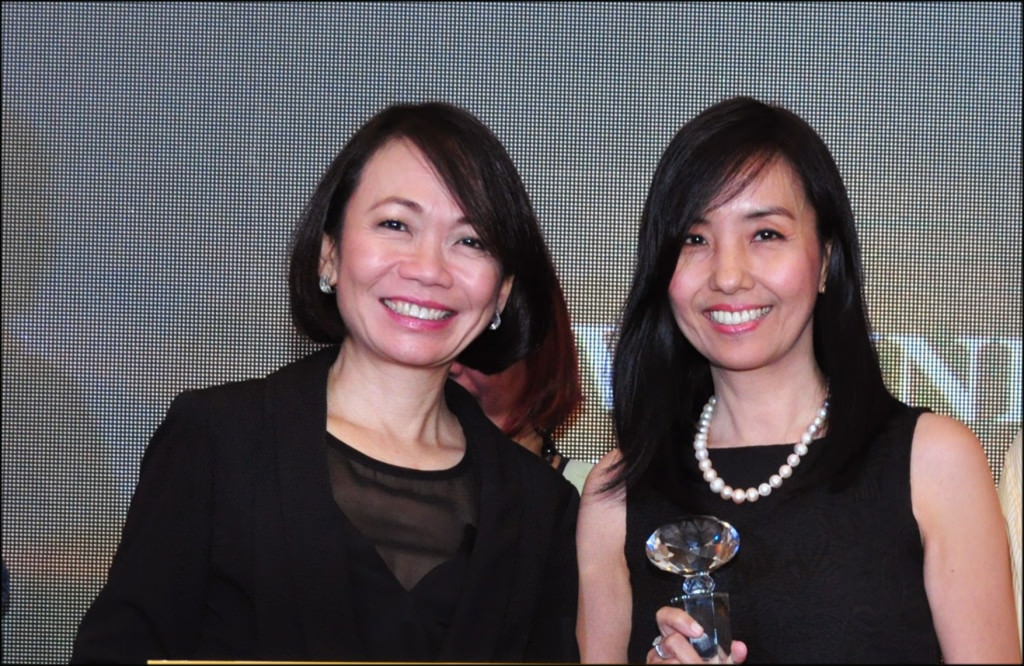 03 Sunlife Pres Riza Mantaring w Grand Prize Winner FQ Mom Rose Fres Fausto